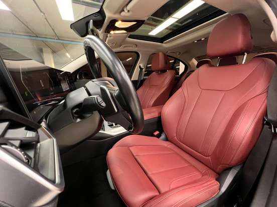BMW-320i-2024