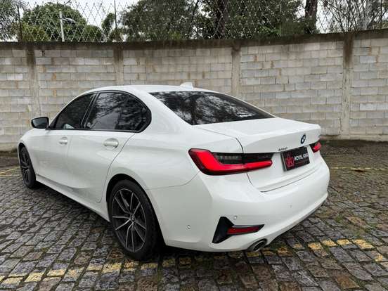 BMW-320i-2.0 16V TURBO GASOLINA SPORT AUTOMÁTICO BMW-320i-2020