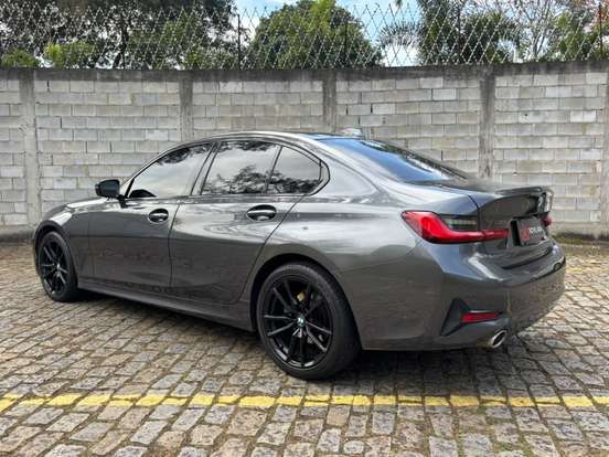 BMW-320i-2.0 16V TURBO GASOLINA SPORT AUTOMÁTICO BMW-320i-2019