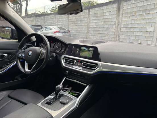 BMW-320i-2.0 16V TURBO GASOLINA SPORT AUTOMÁTICO BMW-320i-2019