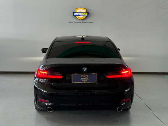 BMW-320i-2019