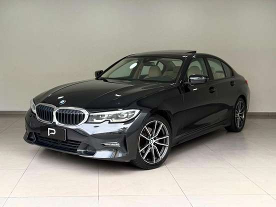 BMW-320i-2019