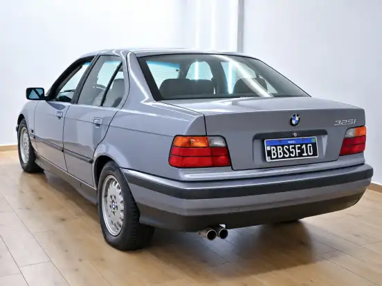 BMW-325i-2.5 SEDAN 24V GASOLINA 4P AUTOMÁTICO BMW-325i-1995