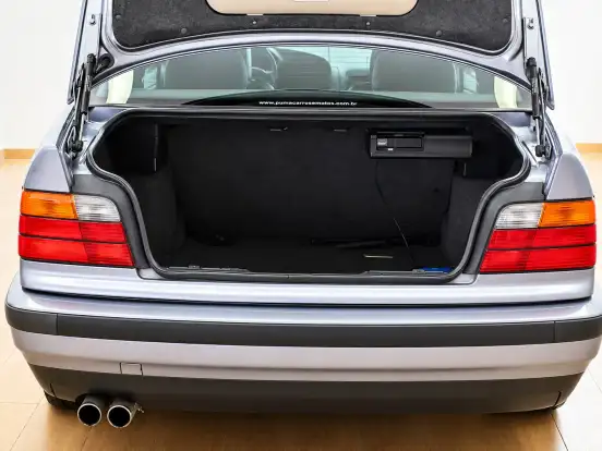 BMW-325i-2.5 SEDAN 24V GASOLINA 4P AUTOMÁTICO BMW-325i-1995
