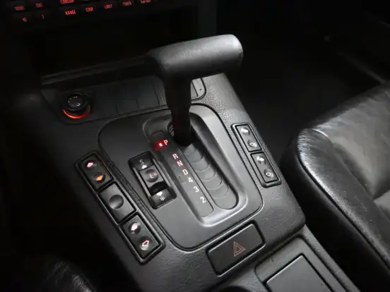 BMW-325i-2.5 SEDAN 24V GASOLINA 4P AUTOMÁTICO BMW-325i-1995