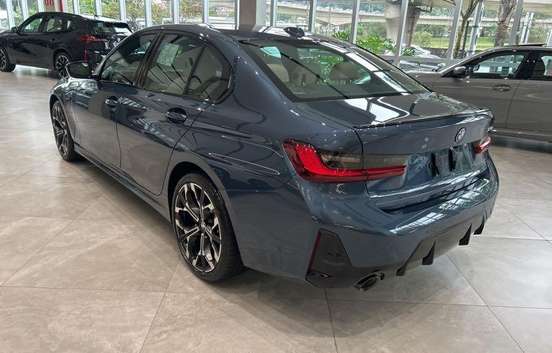 BMW-330e-2025