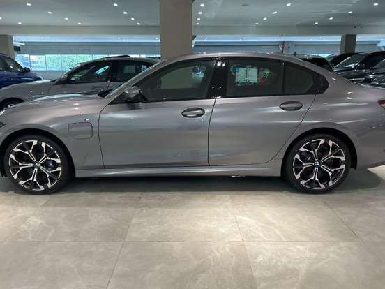 BMW-330e-2.0 16V TURBO HÍBRIDO M SPORT AUTOMÁTICO BMW-330e-2026
