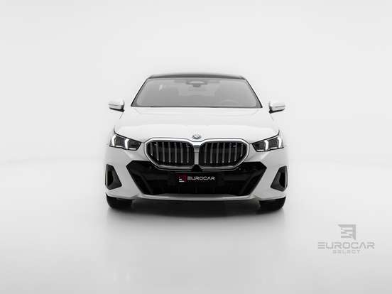 BMW-530e-2025