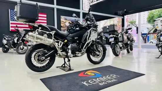 BMW-F 900 GS ADVENTURE-2025