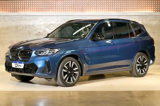 BMW-iX3-2022