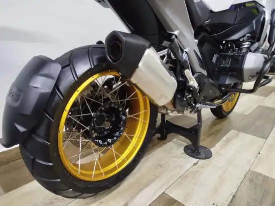 BMW-R 1300 GS PLUS-2024