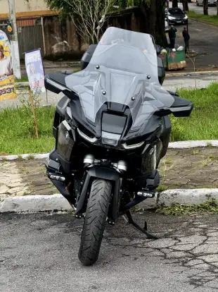BMW-R 1300 RT TRIPLE BLACK BMW-R 1300 RT TRIPLE BLACK-2025