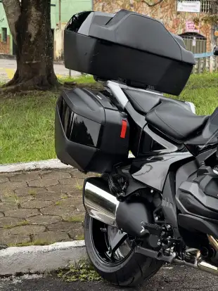 BMW-R 1300 RT TRIPLE BLACK-2025