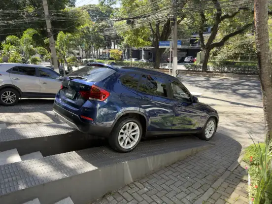 BMW-X1-2015