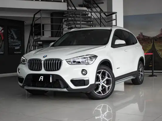 BMW-X1-2.0 16V TURBO ACTIVEFLEX SDRIVE20I X-LINE 4P AUTOMÁTICO BMW-X1-2016