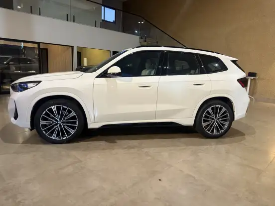 BMW-X1-2025