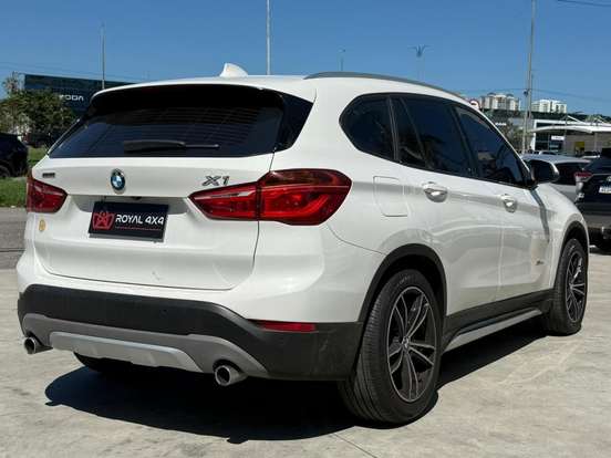 BMW-X1-2018