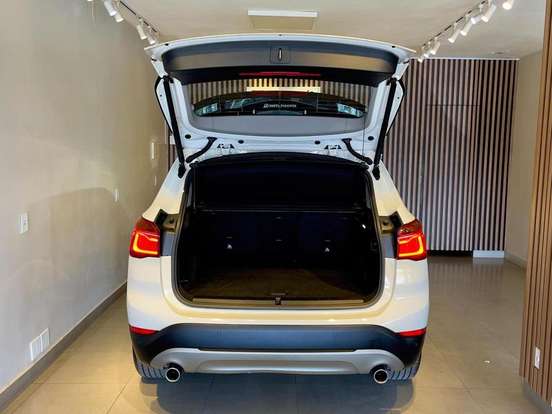 BMW-X1-2.0 16V TURBO ACTIVEFLEX SDRIVE20I X-LINE 4P AUTOMÁTICO BMW-X1-2018