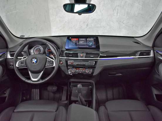 BMW-X1-2021