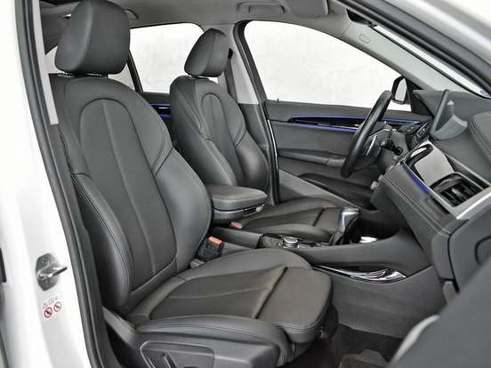 BMW-X1-2021