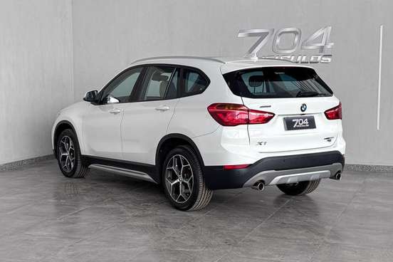 BMW-X1-2.0 16V TURBO ACTIVEFLEX SDRIVE20I X-LINE 4P AUTOMÁTICO BMW-X1-2018