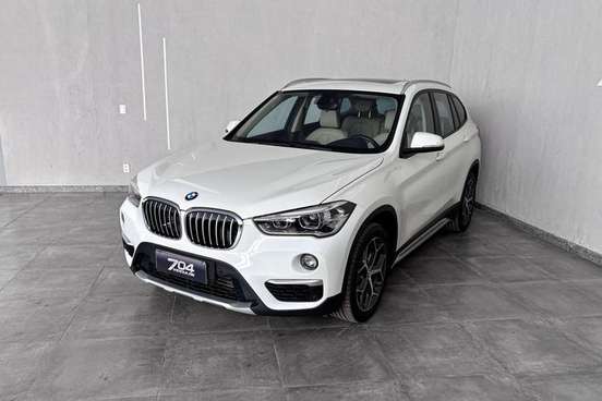 BMW-X1-2.0 16V TURBO ACTIVEFLEX SDRIVE20I X-LINE 4P AUTOMÁTICO BMW-X1-2018