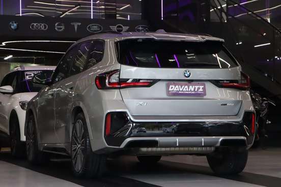 BMW-X1-2023