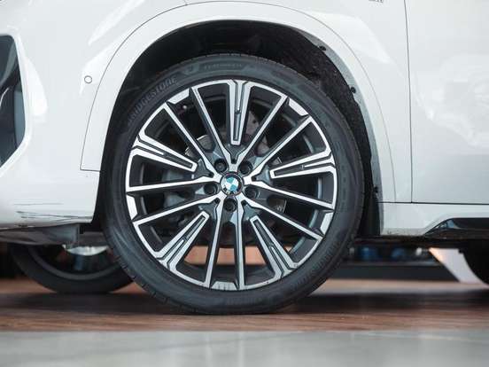 BMW-X1-2.0 16V TURBO GASOLINA SDRIVE20I X-LINE STEPTRONIC BMW-X1-2024