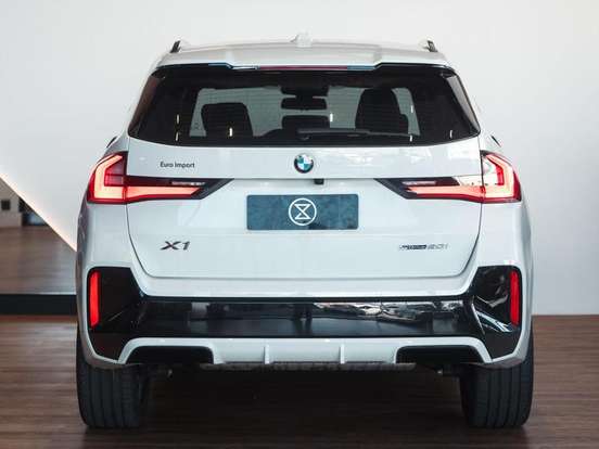 BMW-X1-2.0 16V TURBO GASOLINA SDRIVE20I X-LINE STEPTRONIC BMW-X1-2024