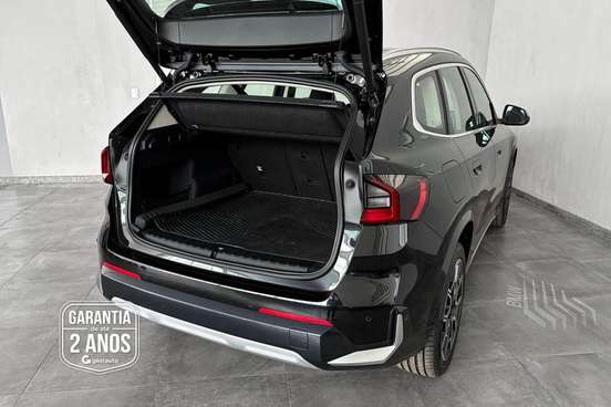 BMW-X1-2023