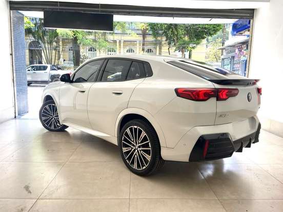 BMW-X2-2.0 TURBO GASOLINA XDRIVE20I M SPORT STEPTRONIC BMW-X2-2025
