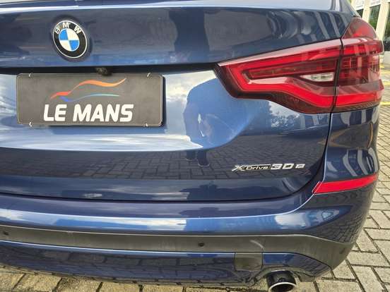 BMW-X3-2021