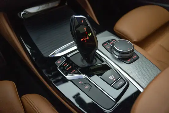 BMW-X4-2019