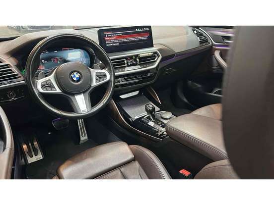 BMW-X4-2022