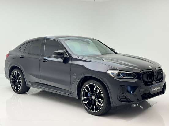 BMW-X4-2022