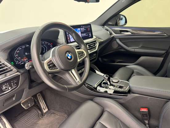 BMW-X4-2022