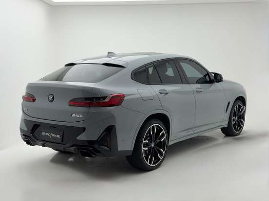 BMW-X4-2023