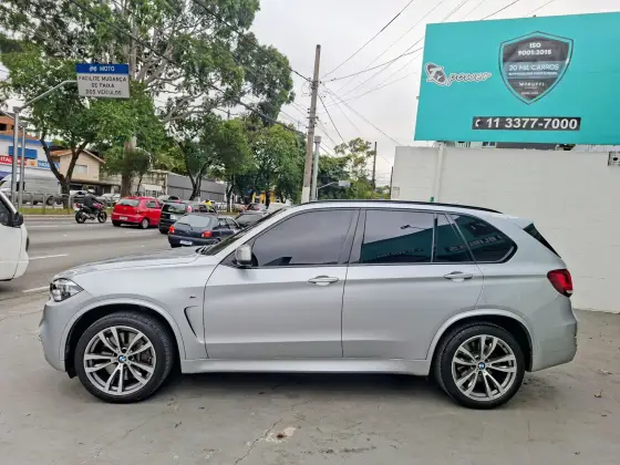 BMW X5 3.0 4X4 M50D I6 TURBO DIESEL 4P AUTOMÁTICO