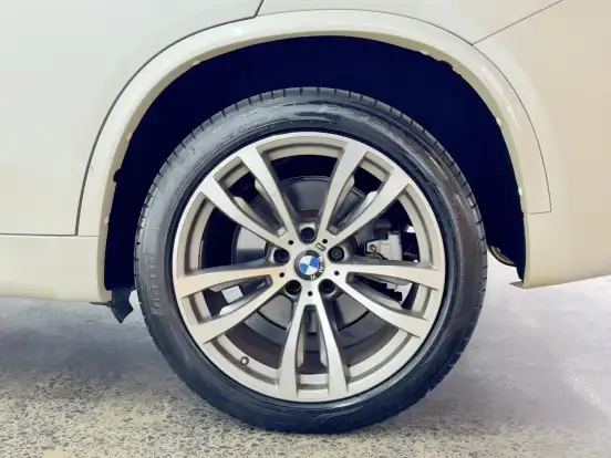 BMW-X5-2015