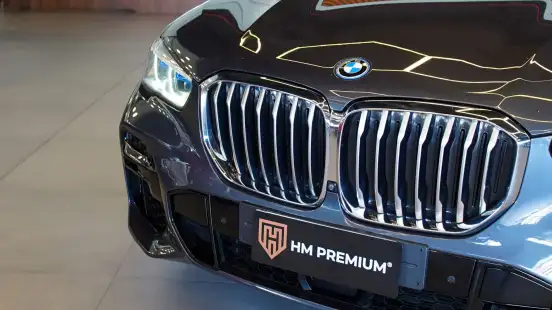 BMW-X5-2021