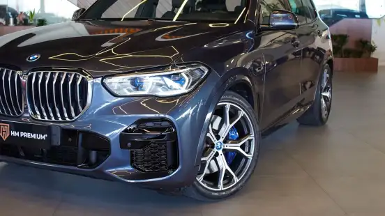 BMW-X5-2021