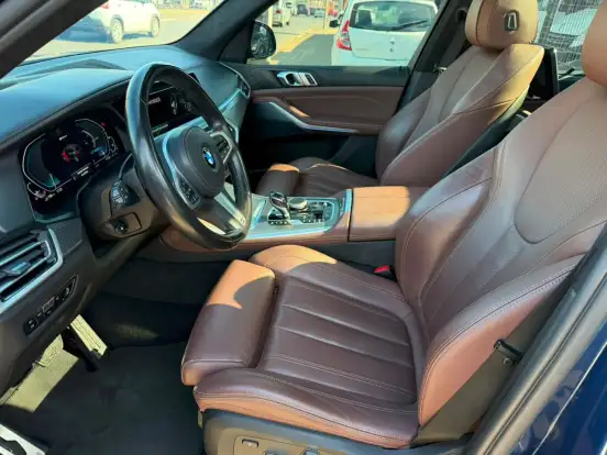 BMW-X5-2021