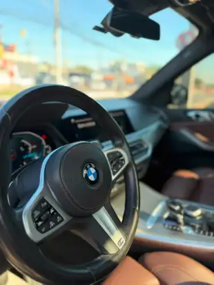 BMW-X5-2021