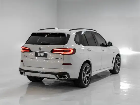 BMW-X5-2022