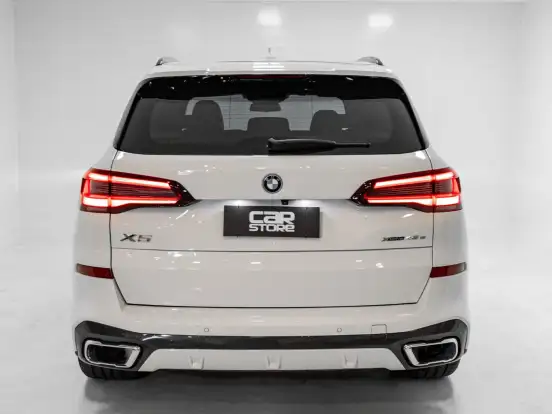 BMW-X5-3.0 I6 TURBO HÍBRIDO XDRIVE45E M SPORT AUTOMÁTICO BMW-X5-2022