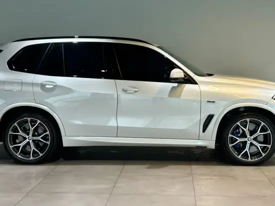 BMW-X5-3.0 I6 TURBO HÍBRIDO XDRIVE45E M SPORT AUTOMÁTICO BMW-X5-2021