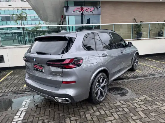 BMW-X5-3.0 I6 TURBO HÍBRIDO XDRIVE50E M SPORT AUTOMÁTICO BMW-X5-2024