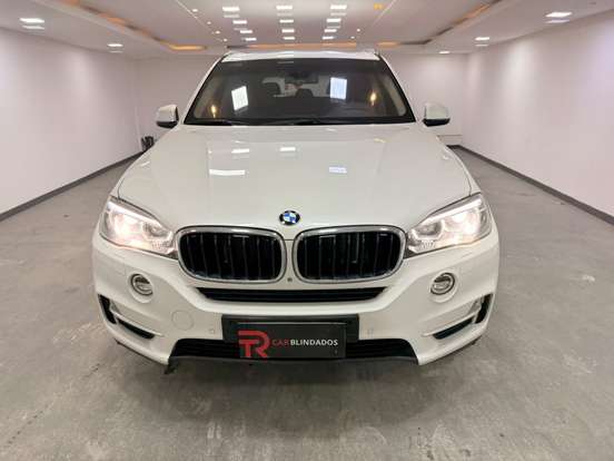 BMW-X5-2017
