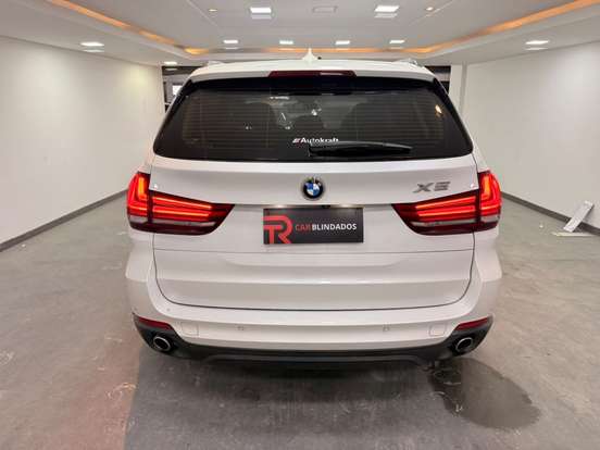 BMW-X5-2017