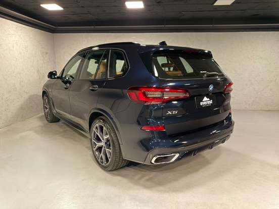 BMW-X5-2022